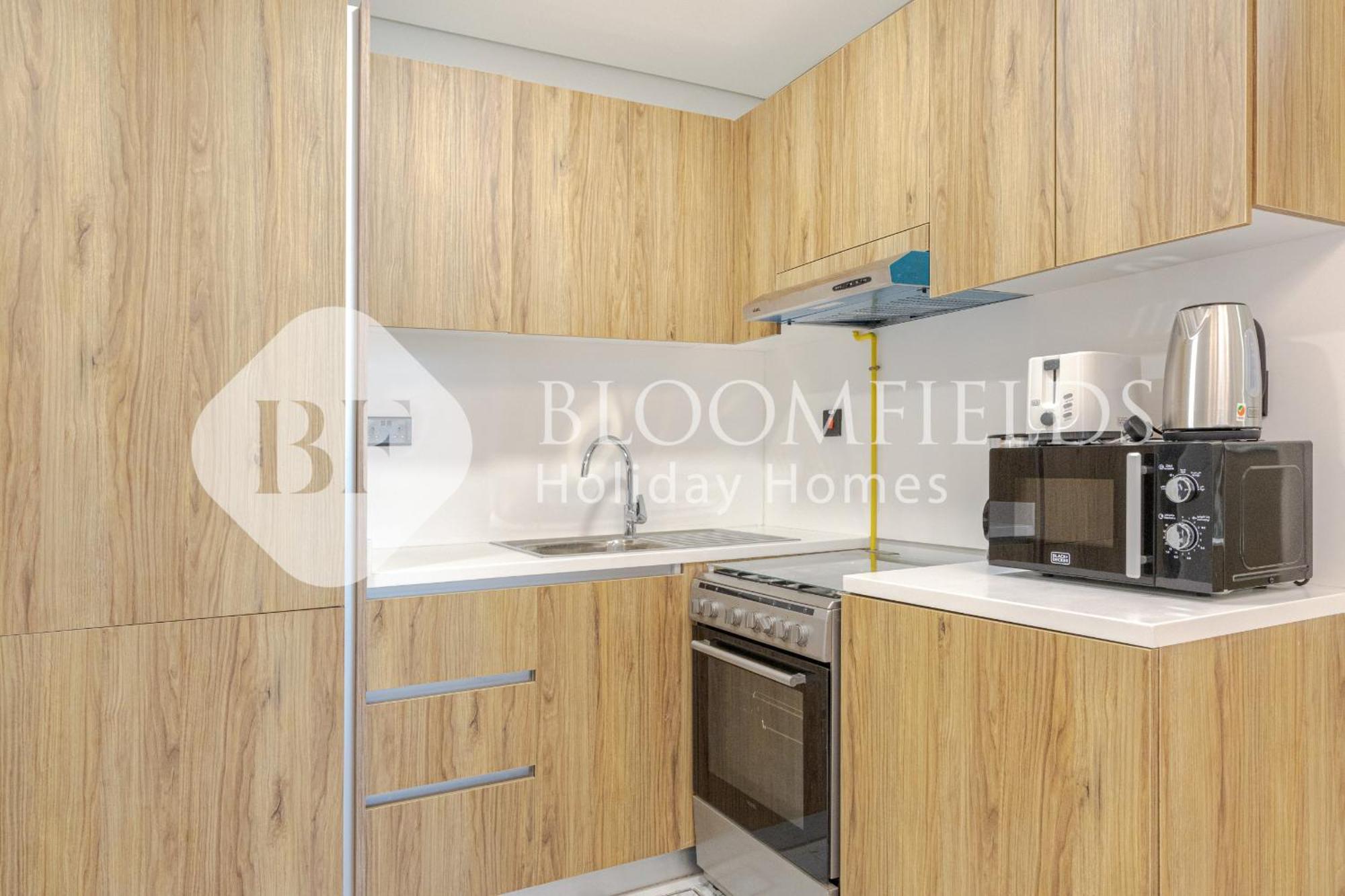 Bloomfields Deluxe 1br Al Maryah Vista 1 *